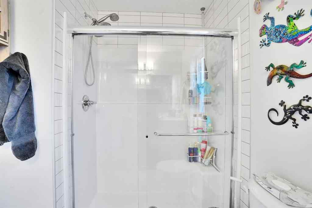 MLS® A2260344 - 514 Wolf Willow Boulevard SE in Wolf Willow Calgary, Residential