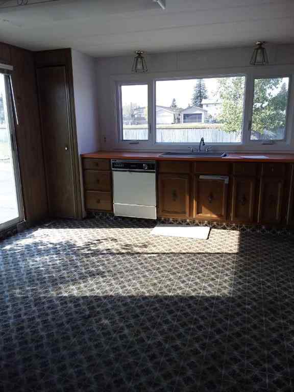 MLS® A2260374 - Unit #126 6220 17 Avenue SE in Red Carpet Calgary, Mobile