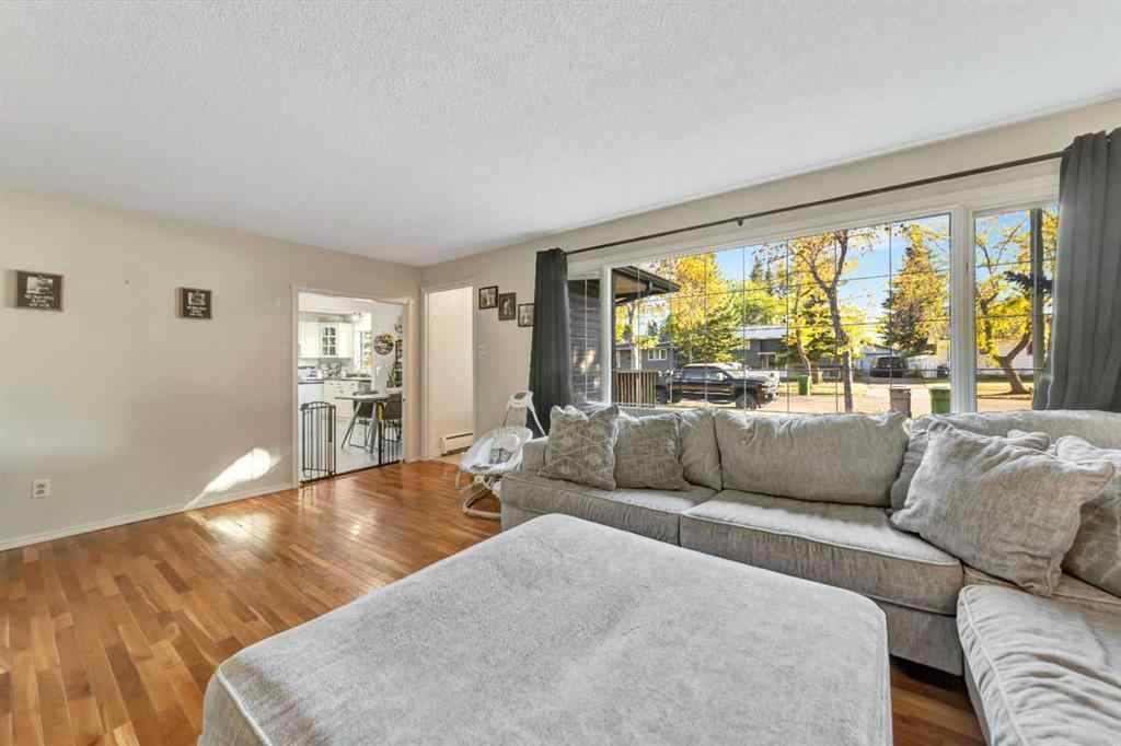 MLS® A2260375 - 4710 37 Street  in Larsen Grove Lloydminster, Residential