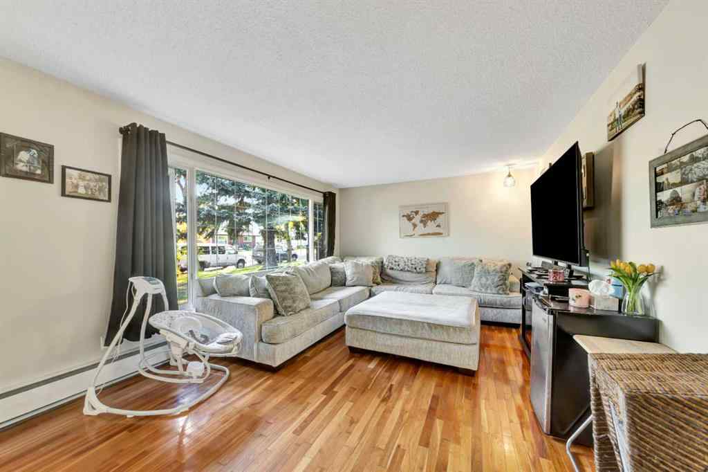 MLS® A2260375 - 4710 37 Street  in Larsen Grove Lloydminster, Residential