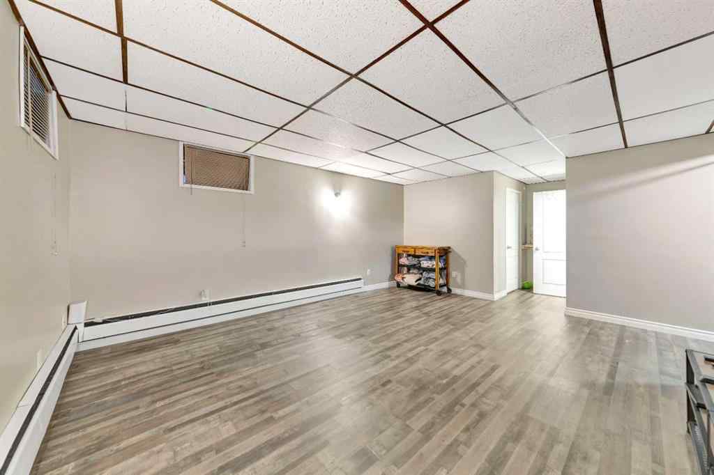 MLS® A2260375 - 4710 37 Street  in Larsen Grove Lloydminster, Residential