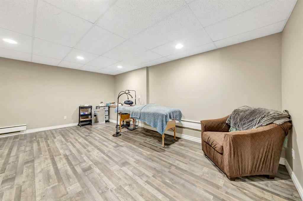 MLS® A2260375 - 4710 37 Street  in Larsen Grove Lloydminster, Residential