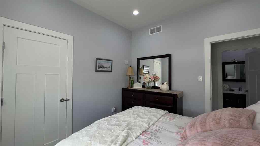 MLS® A2260384 - 2441 7 Avenue  in Wainwright Wainwright, Residential