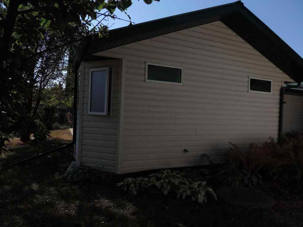 MLS® A2260393 -  #11 Poor Man Flats Blue 14021  Hwy 53   in NONE Rural Ponoka County, Residential