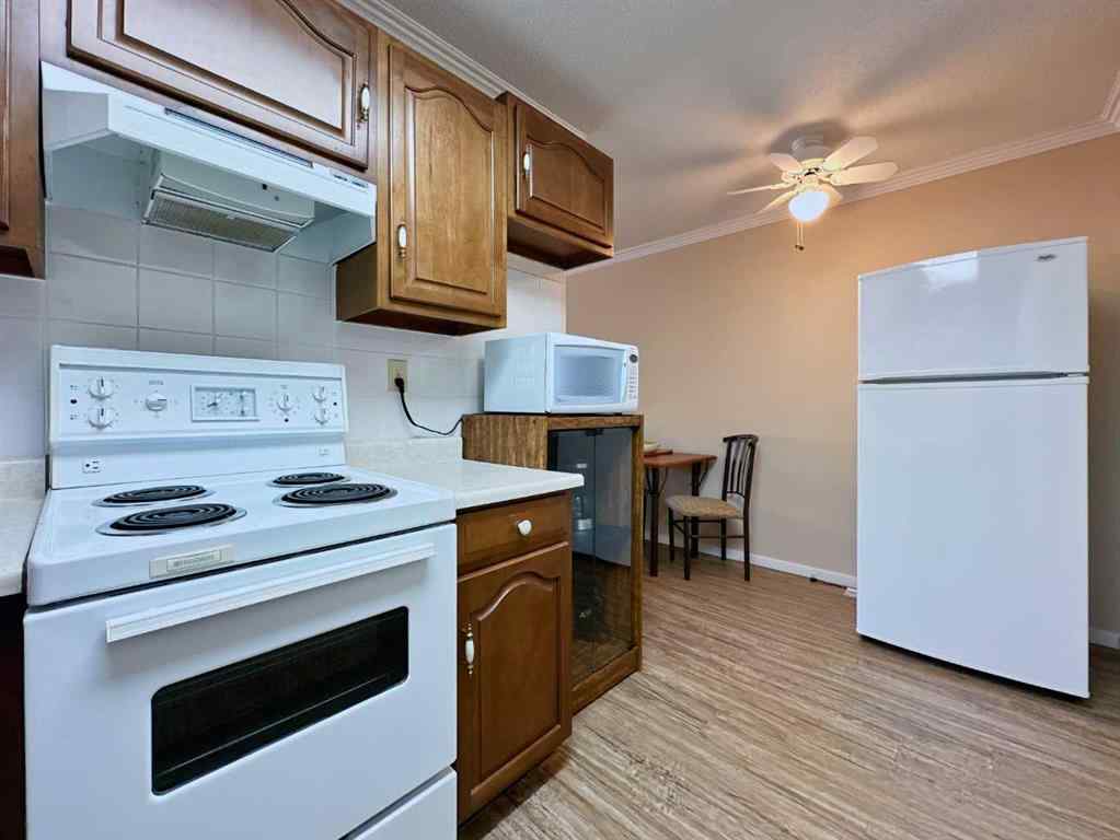 MLS® A2260395 - Unit #202 13102 22 Avenue  in NONE Blairmore, Residential