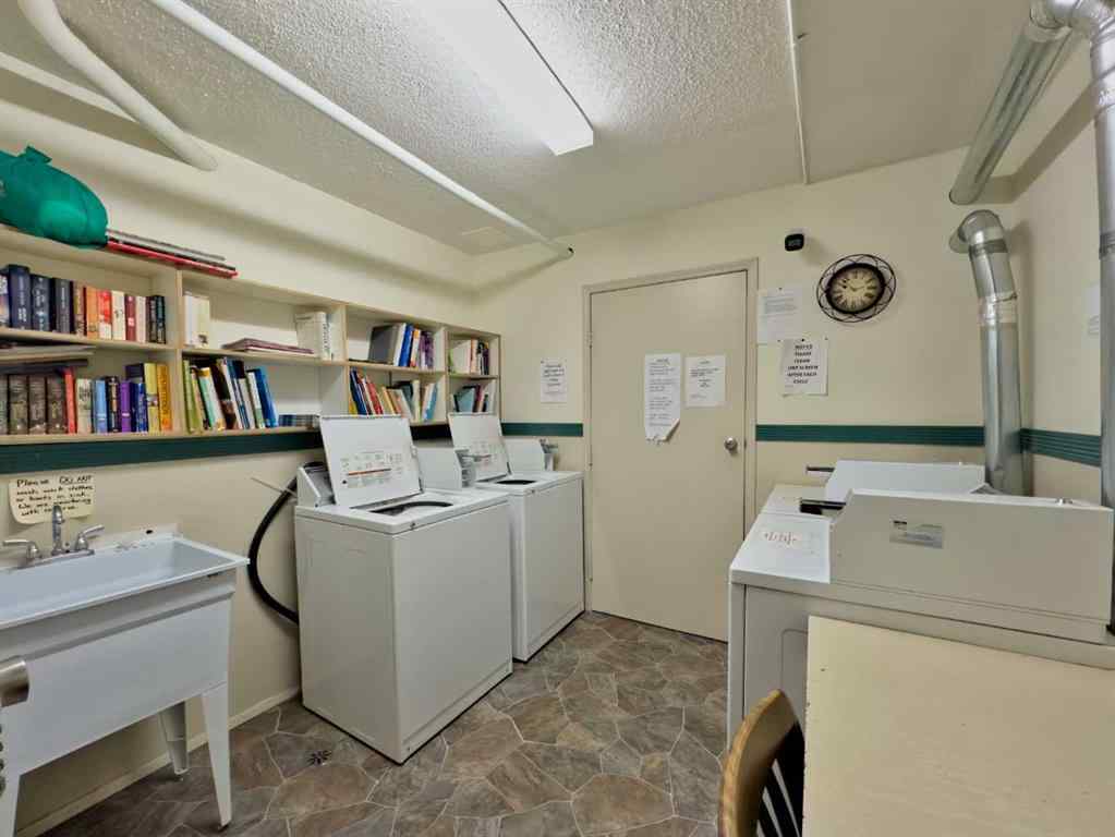 MLS® A2260395 - Unit #202 13102 22 Avenue  in NONE Blairmore, Residential