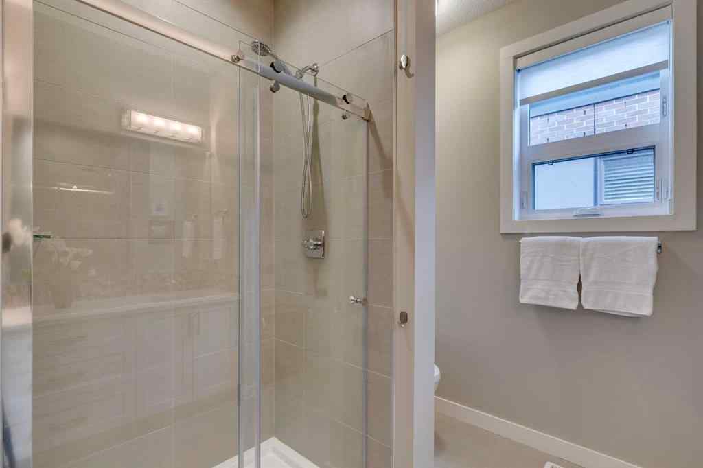 MLS® A2260396 - 3225 39 Street NW in University District Calgary, Residential