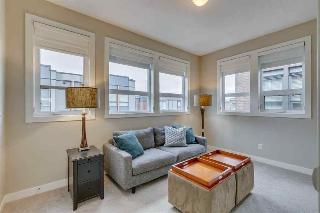 MLS® A2260396 - 3225 39 Street NW in University District Calgary, Residential