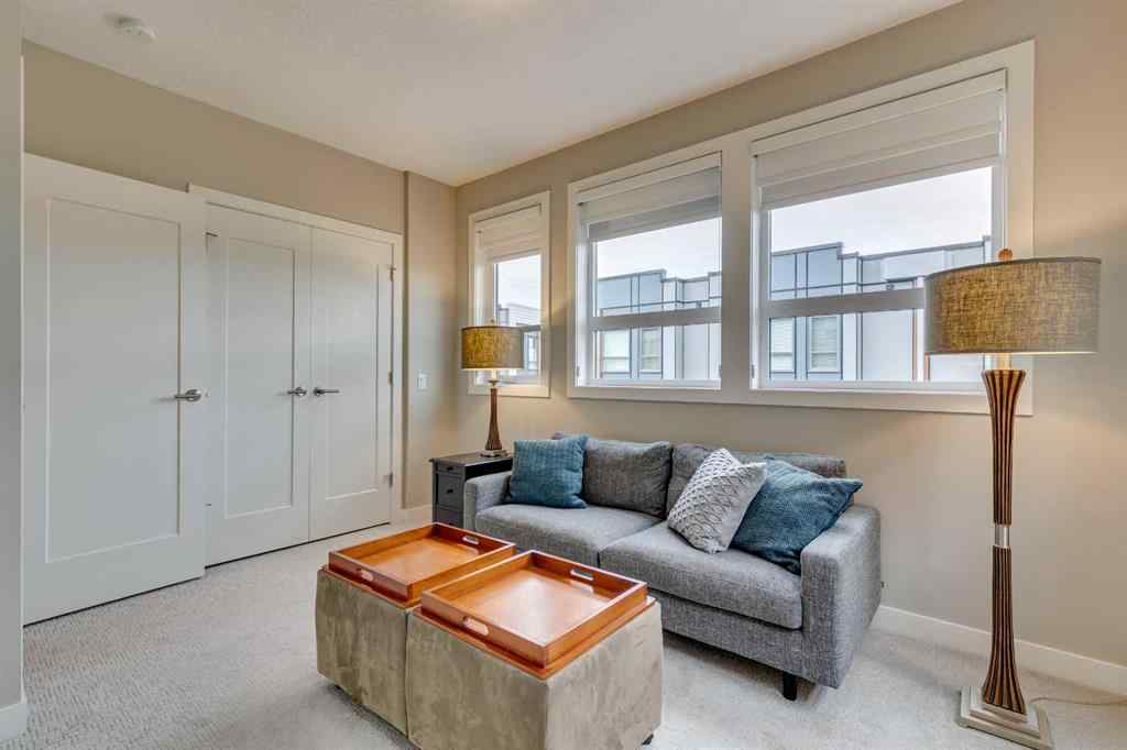 MLS® A2260396 - 3225 39 Street NW in University District Calgary, Residential