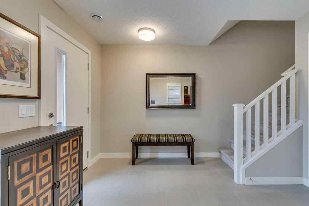 MLS® A2260396 - 3225 39 Street NW in University District Calgary, Residential