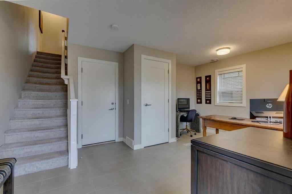 MLS® A2260396 - 3225 39 Street NW in University District Calgary, Residential