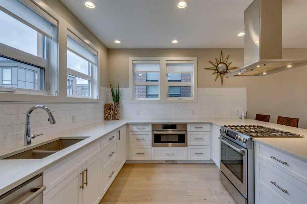 MLS® A2260396 - 3225 39 Street NW in University District Calgary, Residential