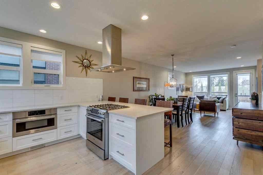 MLS® A2260396 - 3225 39 Street NW in University District Calgary, Residential