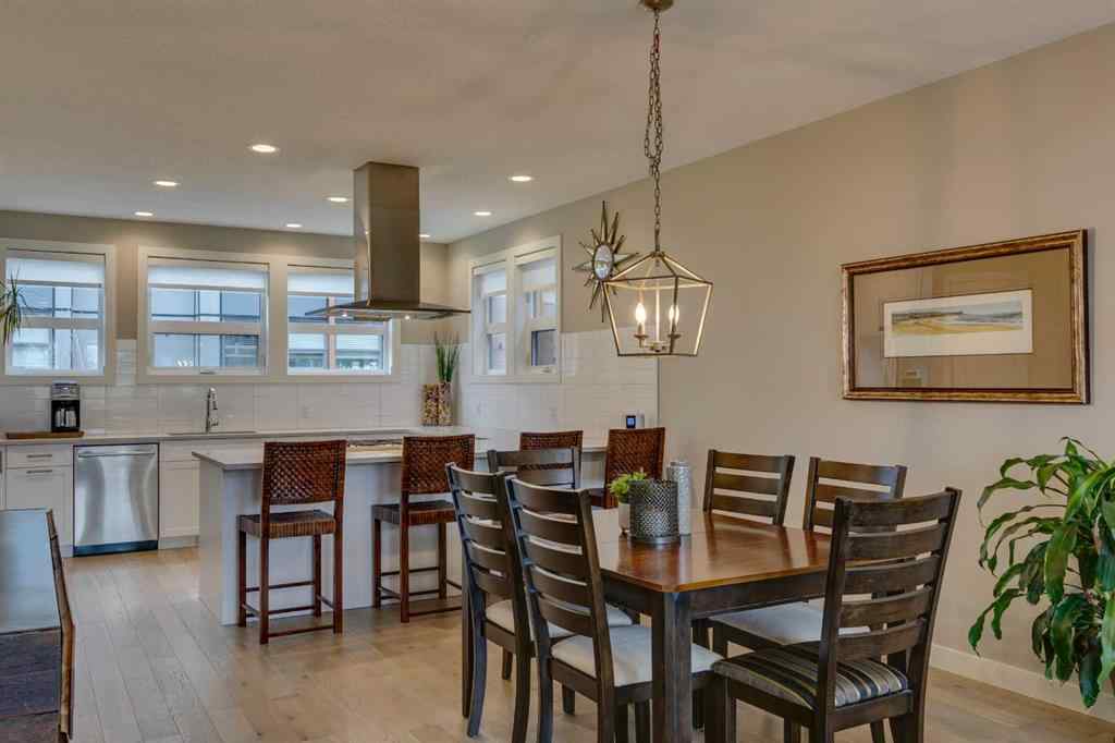 MLS® A2260396 - 3225 39 Street NW in University District Calgary, Residential