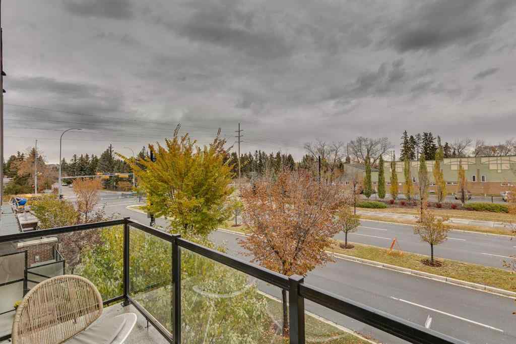 MLS® A2260396 - 3225 39 Street NW in University District Calgary, Residential