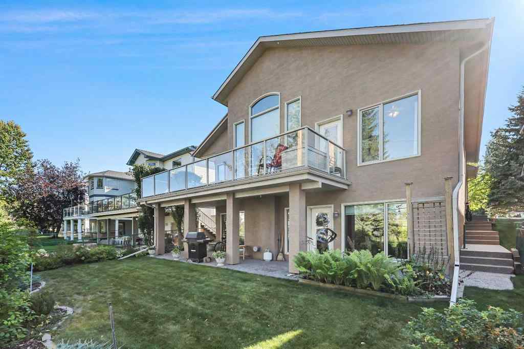 MLS® A2260401 - 163 Douglasview Road SE in Douglasdale/Glen Calgary, Residential