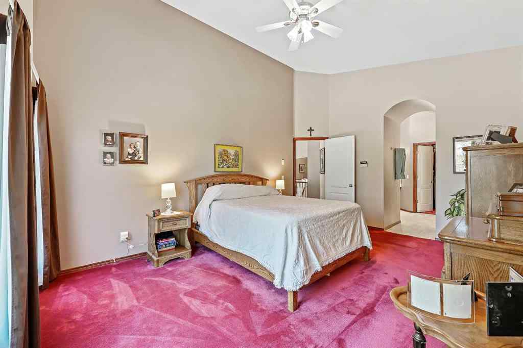 MLS® A2260401 - 163 Douglasview Road SE in Douglasdale/Glen Calgary, Residential