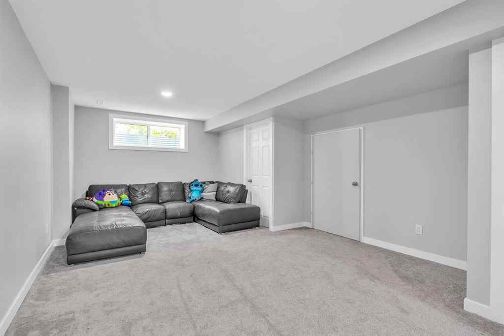 MLS® A2260410 - 381 Legacy Boulevard SE in Legacy Calgary, Residential