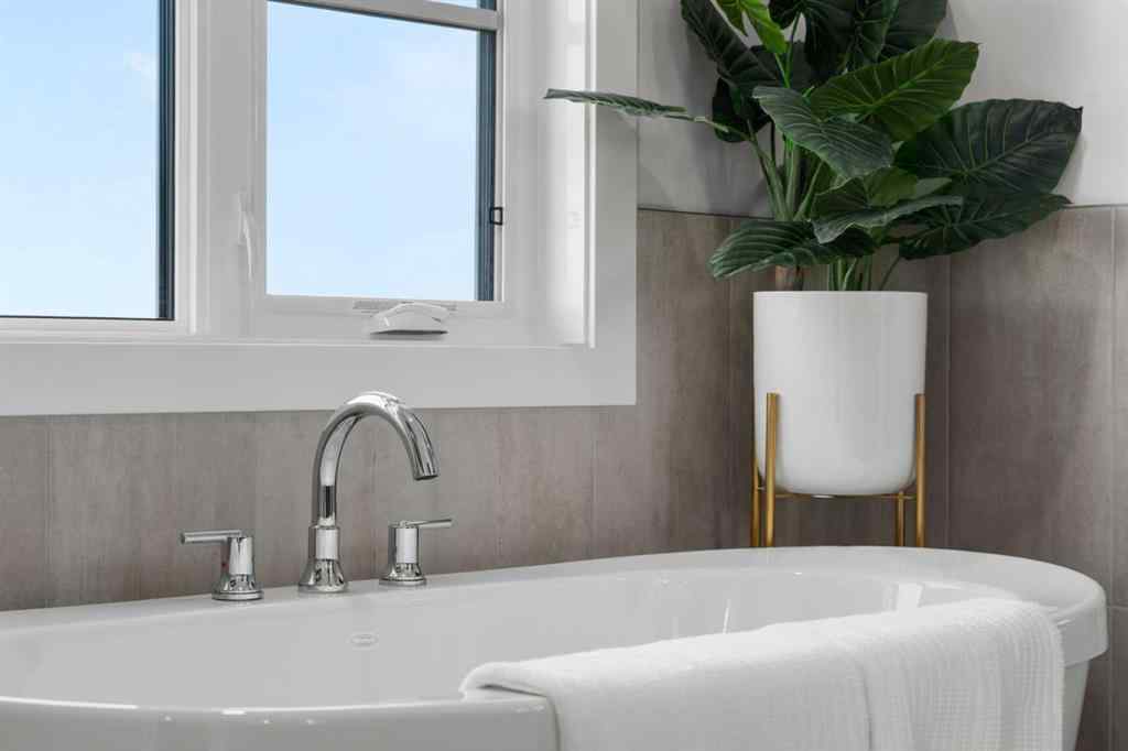 MLS® A2260415 - 12 Monterra Rise  in Monterra Rural Rocky View County, Residential