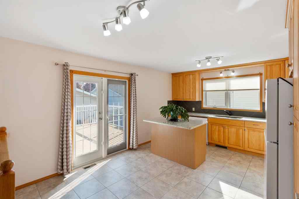 MLS® A2260434 - 21 Pearson Place  in NONE Carstairs, Residential