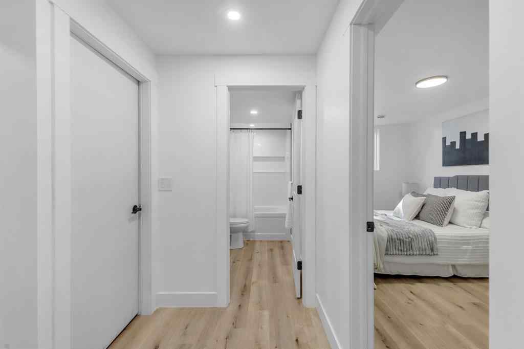 MLS® A2260448 - 208 Cedarille Green SW in Cedarbrae Calgary, Residential