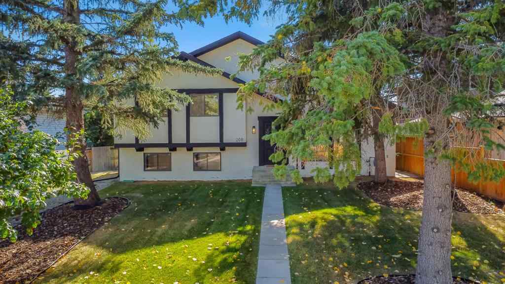 MLS® A2260448 - 208 Cedarille Green SW in Cedarbrae Calgary, Residential