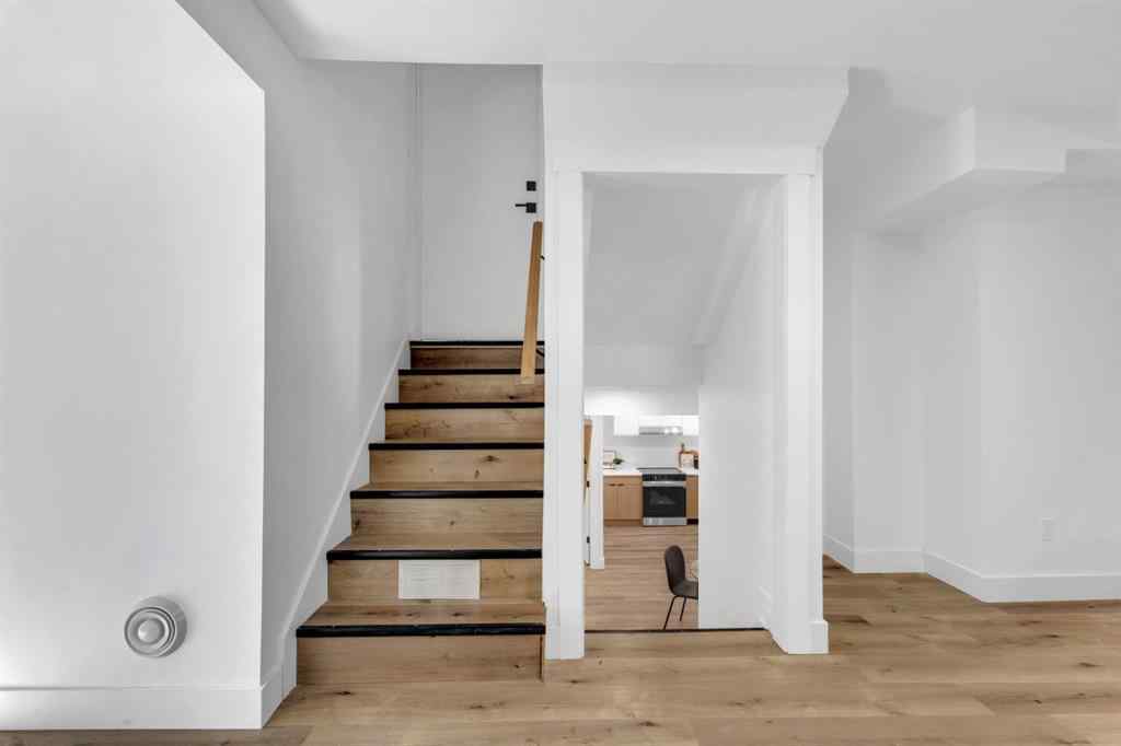 MLS® A2260448 - 208 Cedarille Green SW in Cedarbrae Calgary, Residential