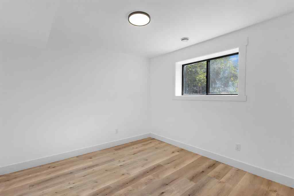 MLS® A2260448 - 208 Cedarille Green SW in Cedarbrae Calgary, Residential