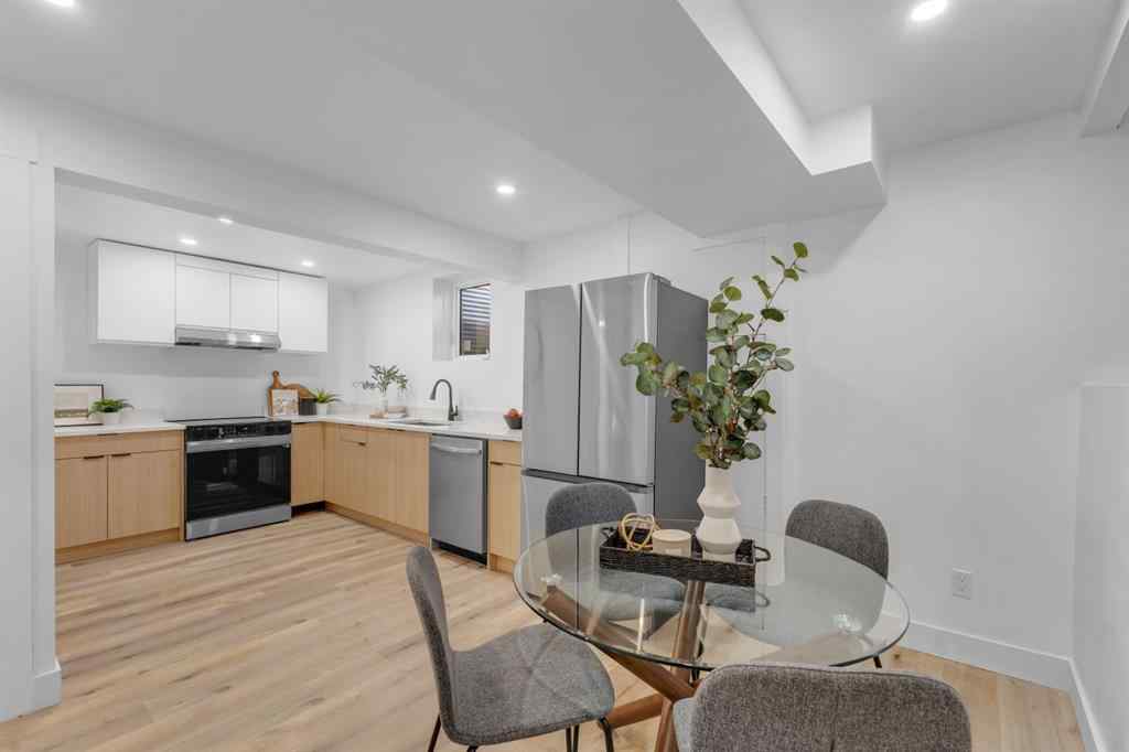 MLS® A2260448 - 208 Cedarille Green SW in Cedarbrae Calgary, Residential