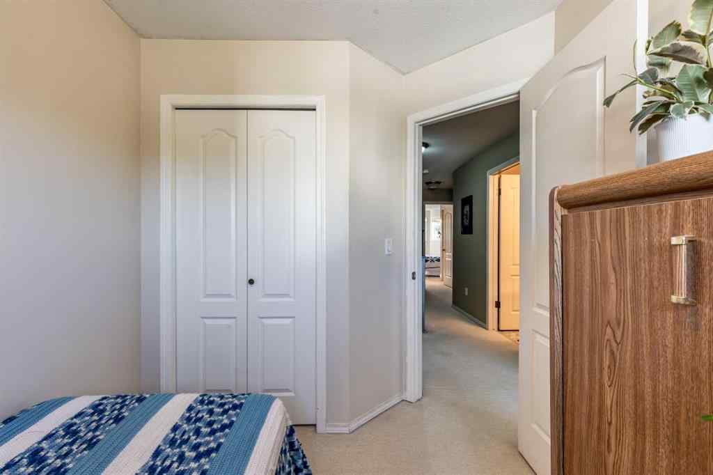 MLS® A2260459 - 321 Washington Way SE in River Flats Medicine Hat, Residential