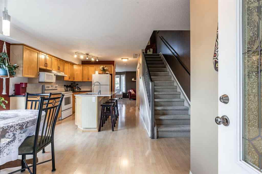 MLS® A2260459 - 321 Washington Way SE in River Flats Medicine Hat, Residential