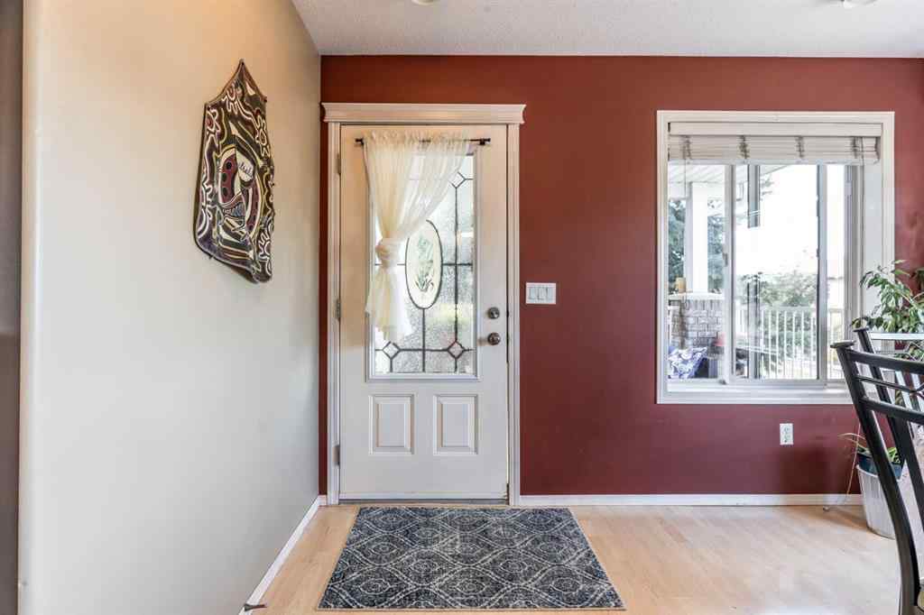 MLS® A2260459 - 321 Washington Way SE in River Flats Medicine Hat, Residential