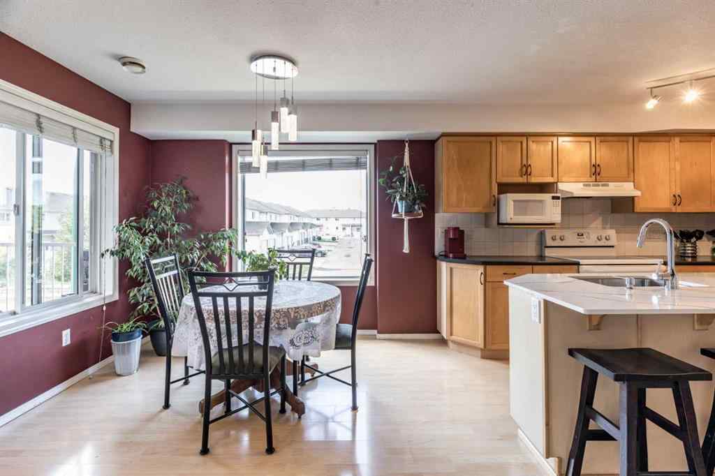 MLS® A2260459 - 321 Washington Way SE in River Flats Medicine Hat, Residential