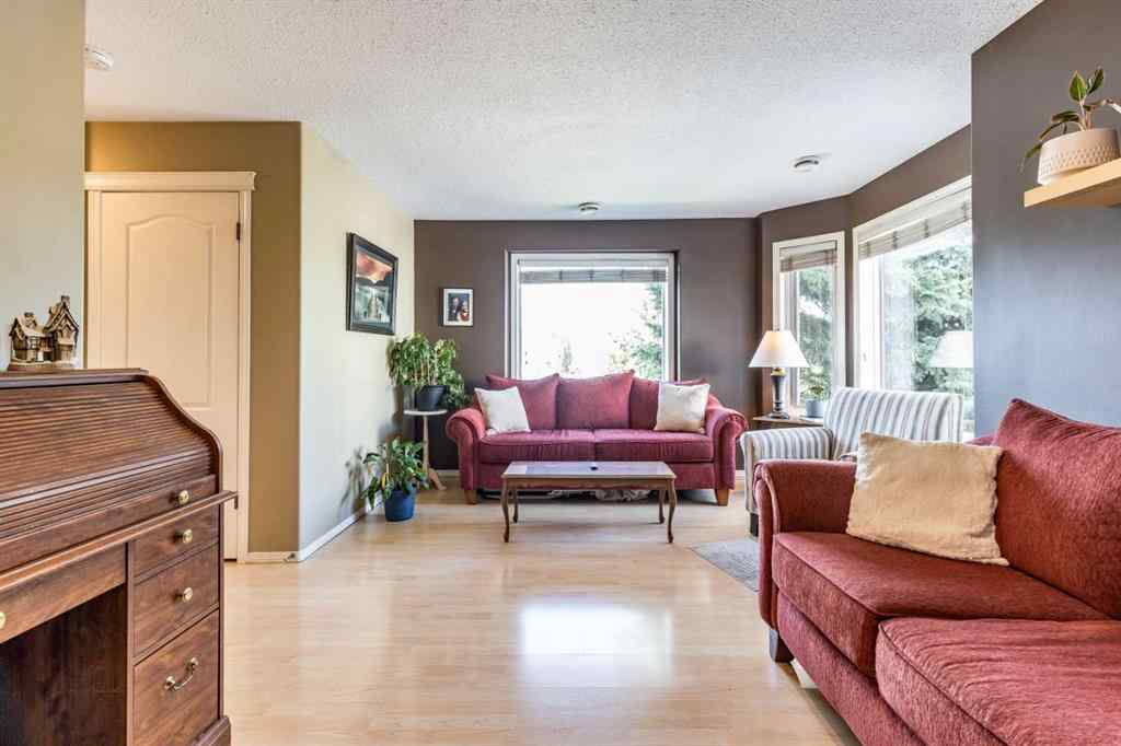 MLS® A2260459 - 321 Washington Way SE in River Flats Medicine Hat, Residential