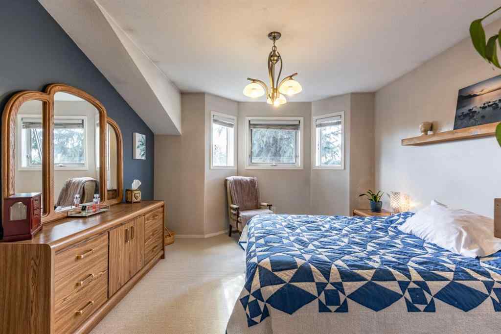 MLS® A2260459 - 321 Washington Way SE in River Flats Medicine Hat, Residential