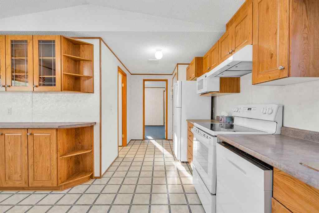 MLS® A2260469 - 211 2 Avenue SE in NONE Diamond Valley, Mobile