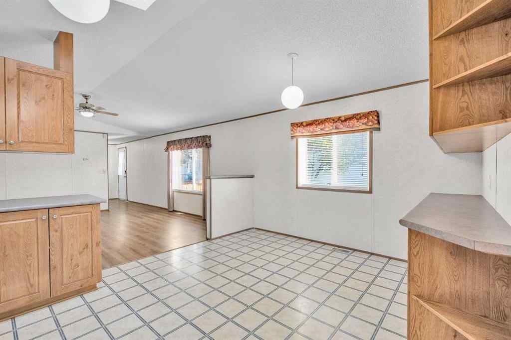 MLS® A2260469 - 211 2 Avenue SE in NONE Diamond Valley, Mobile