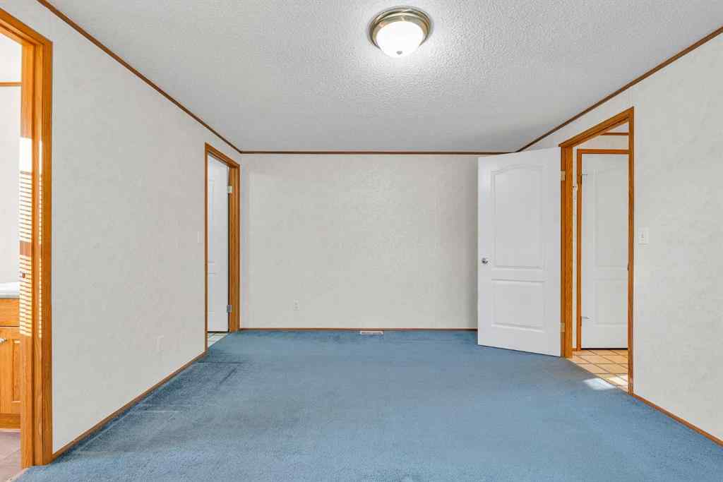 MLS® A2260469 - 211 2 Avenue SE in NONE Diamond Valley, Mobile