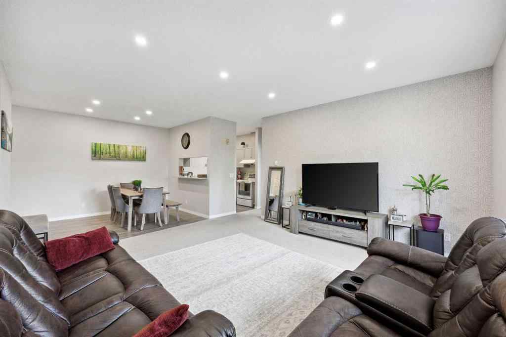 MLS® A2260470 - Unit #316 2022 Canyon Meadows Drive SE in Queensland Calgary, Residential