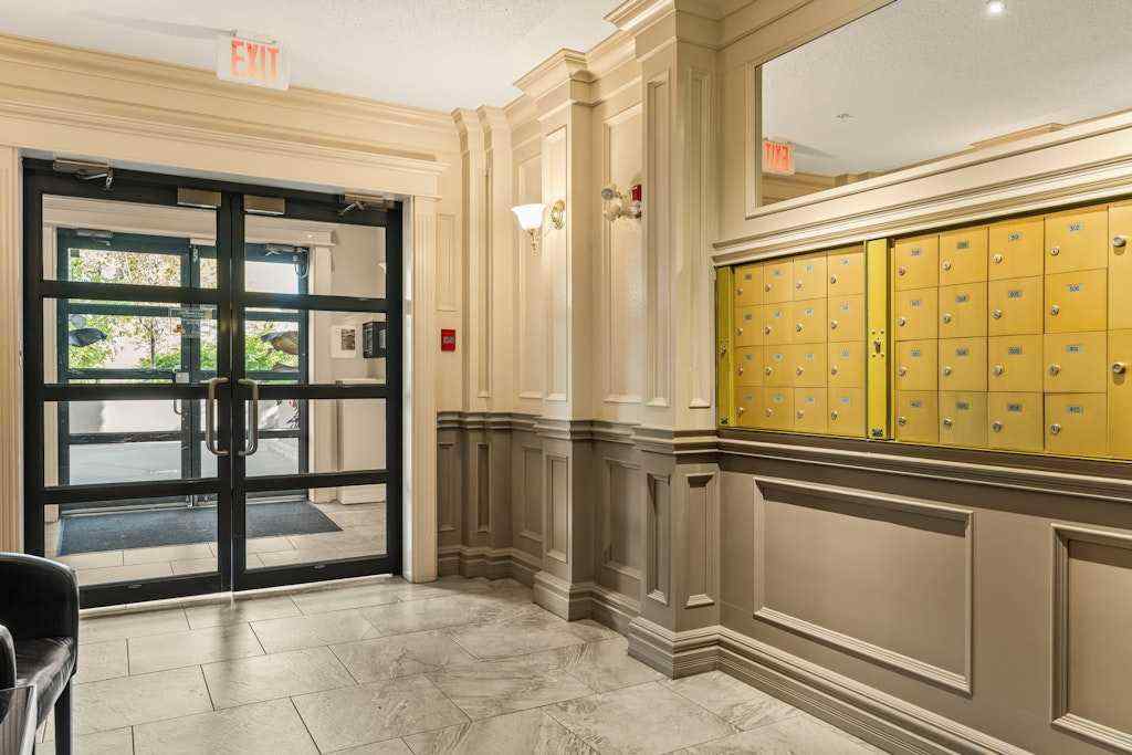 MLS® A2260475 - Unit #204 2419 Erlton Road SW in Erlton Calgary, Residential