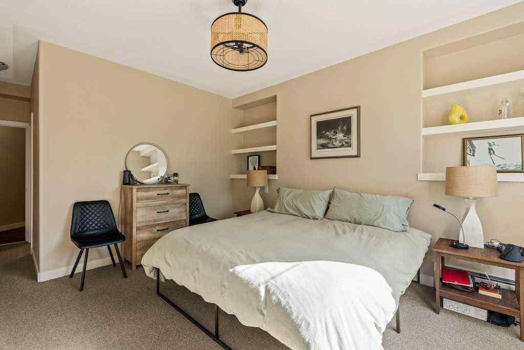 MLS® A2260475 - Unit #204 2419 Erlton Road SW in Erlton Calgary, Residential