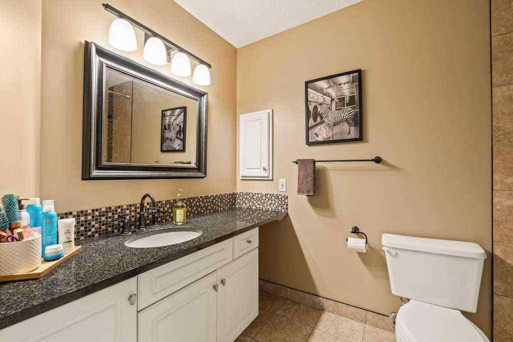 MLS® A2260475 - Unit #204 2419 Erlton Road SW in Erlton Calgary, Residential