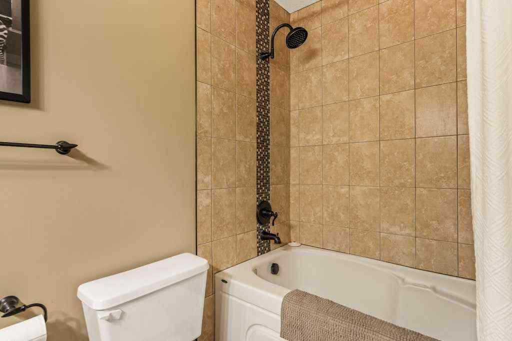 MLS® A2260475 - Unit #204 2419 Erlton Road SW in Erlton Calgary, Residential