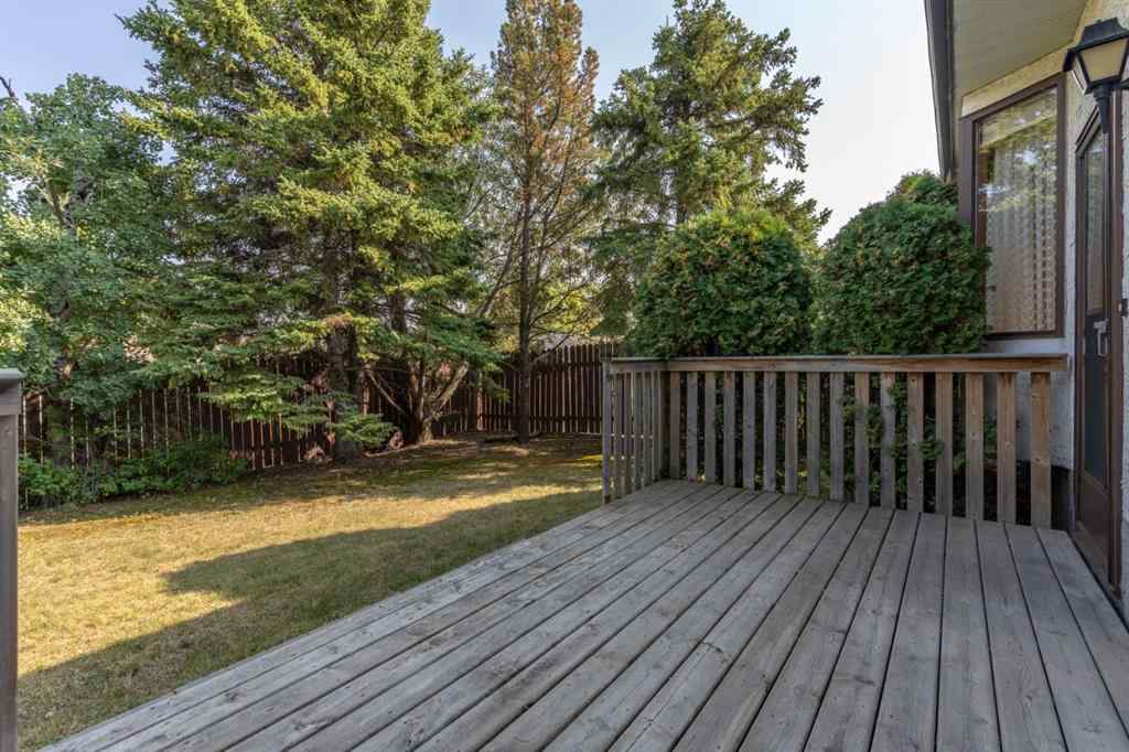 MLS® A2260477 - 4305 74 Street  in Duggan Park Camrose, Residential