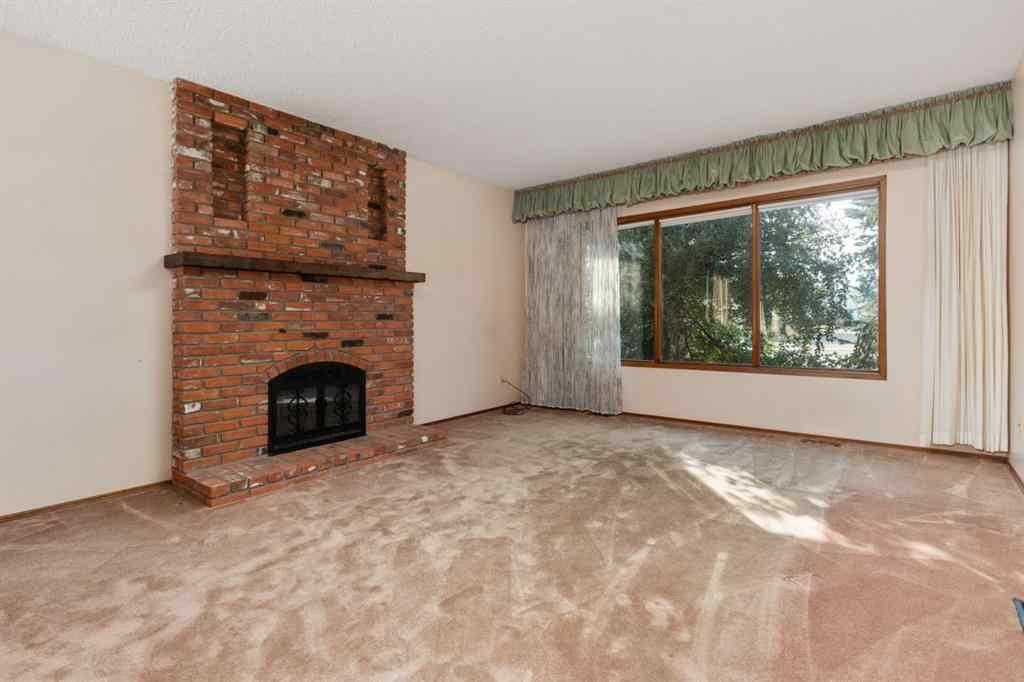 MLS® A2260477 - 4305 74 Street  in Duggan Park Camrose, Residential