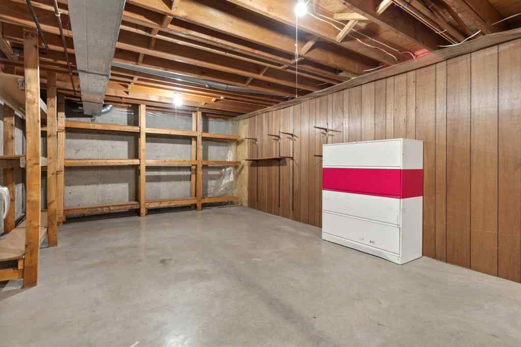 MLS® A2260477 - 4305 74 Street  in Duggan Park Camrose, Residential