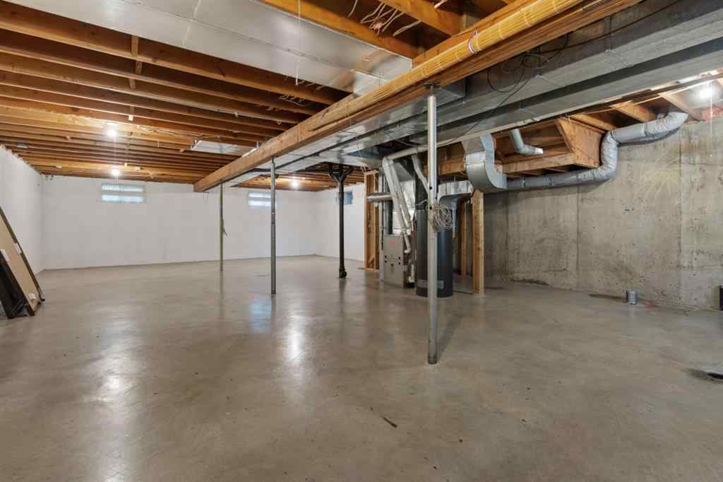 MLS® A2260477 - 4305 74 Street  in Duggan Park Camrose, Residential