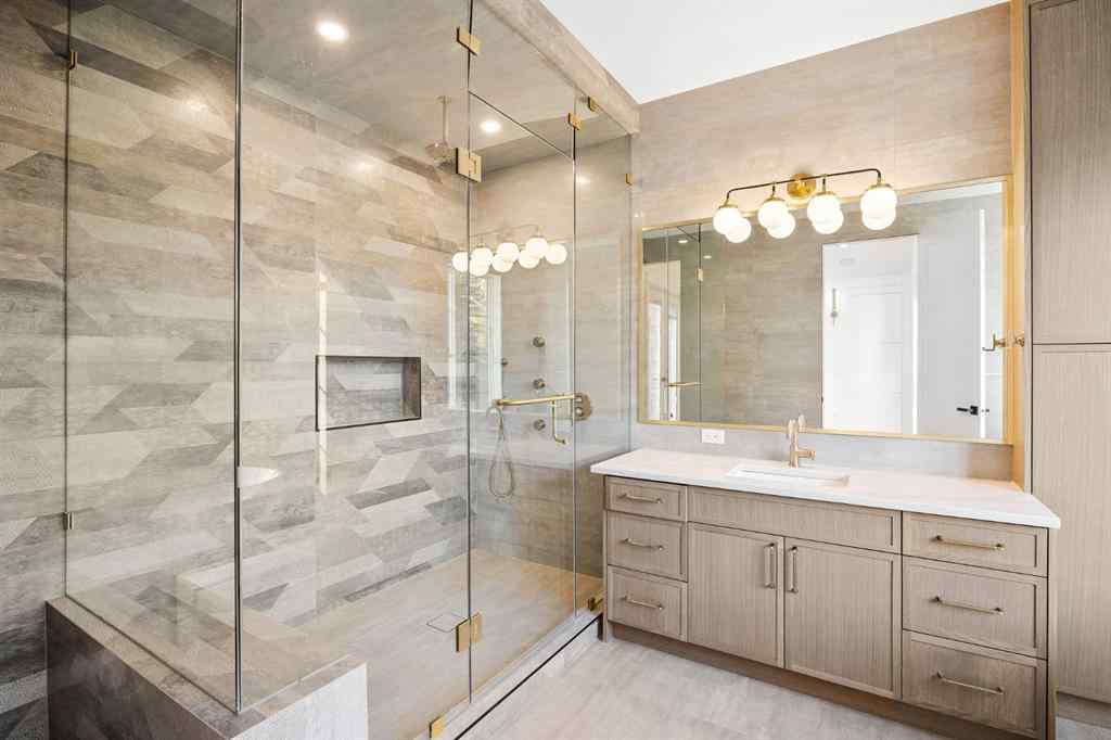 MLS® A2260481 - 620 Varsity Estates Crescent NW in Varsity Calgary, Residential