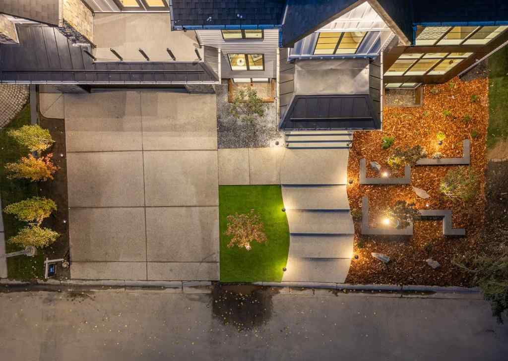 MLS® A2260481 - 620 Varsity Estates Crescent NW in Varsity Calgary, Residential