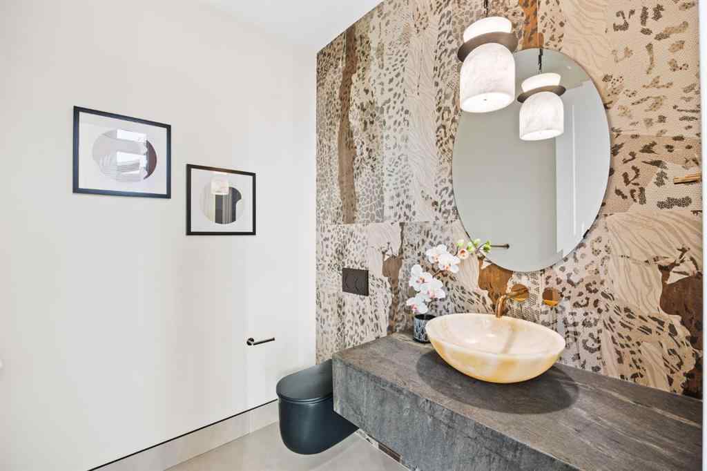 MLS® A2260481 - 620 Varsity Estates Crescent NW in Varsity Calgary, Residential